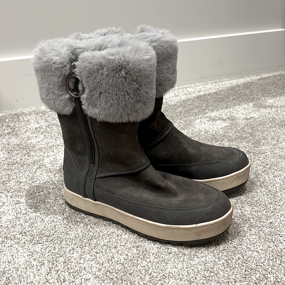 Koolaburra Ugg winter suede fur boots